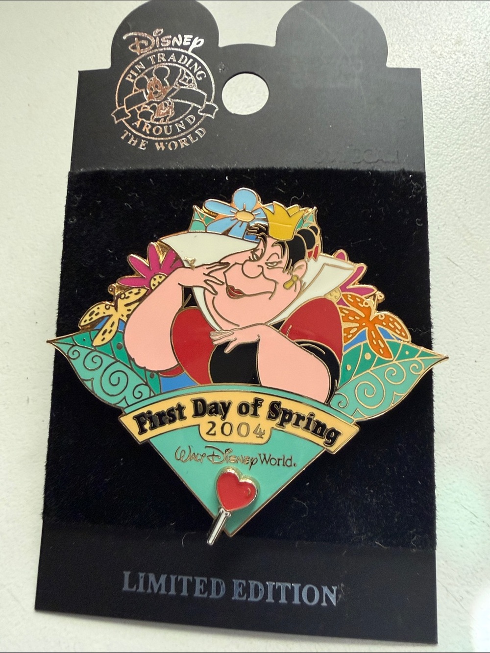Disney Queen of Hearts First Day of Spring 2004 LE Pin | Alice in Wonderland